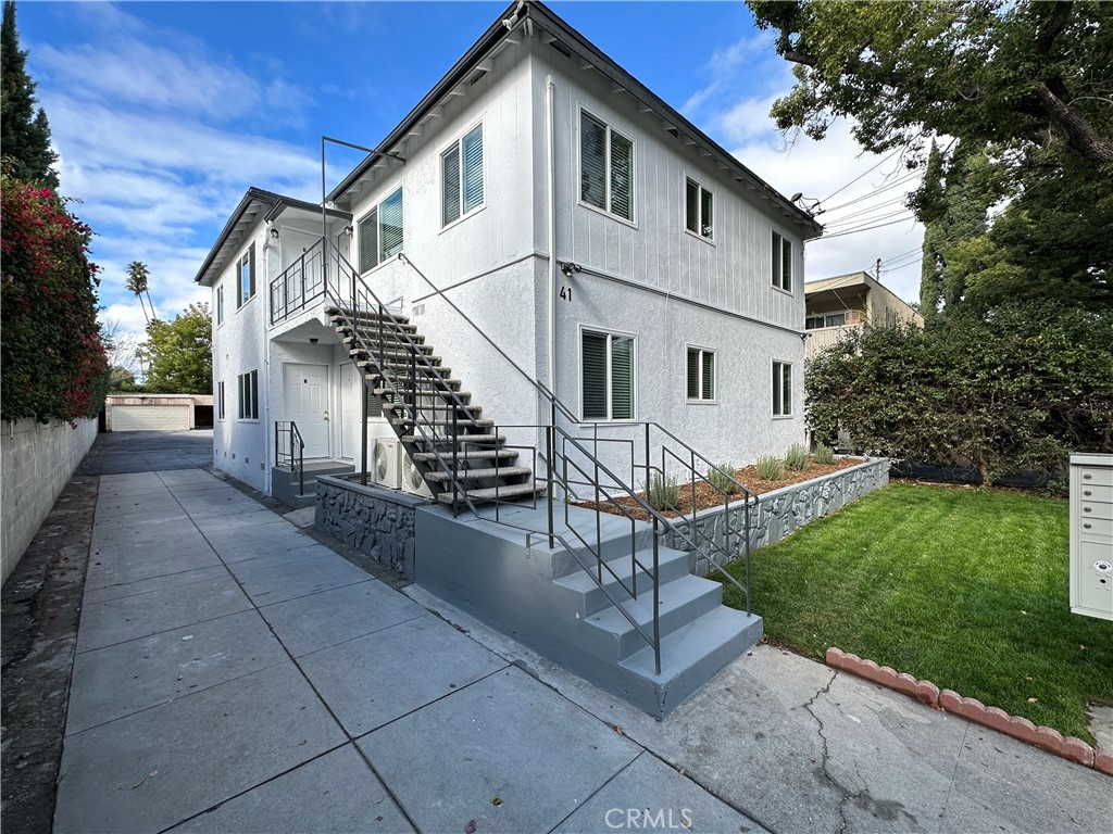 41 N Sierra Bonita Avenue C