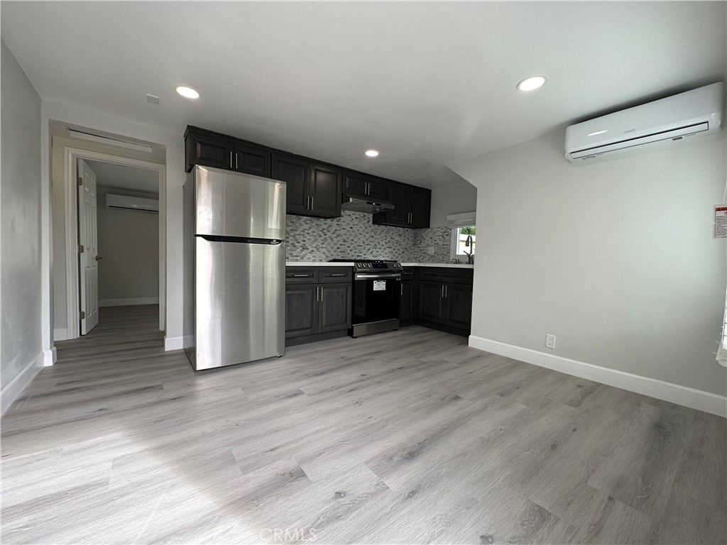 39 N Sierra Bonita Avenue B