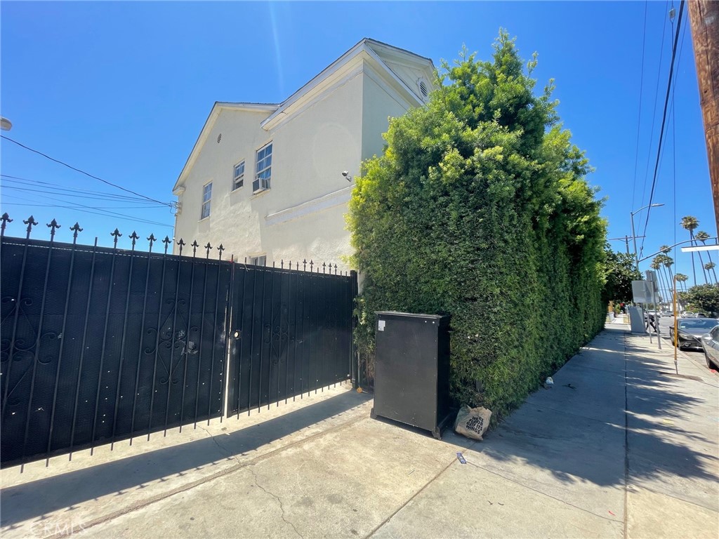 2018 W 39th Street
