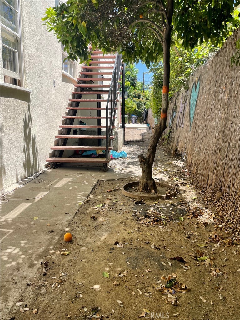 2018 W 39th Street