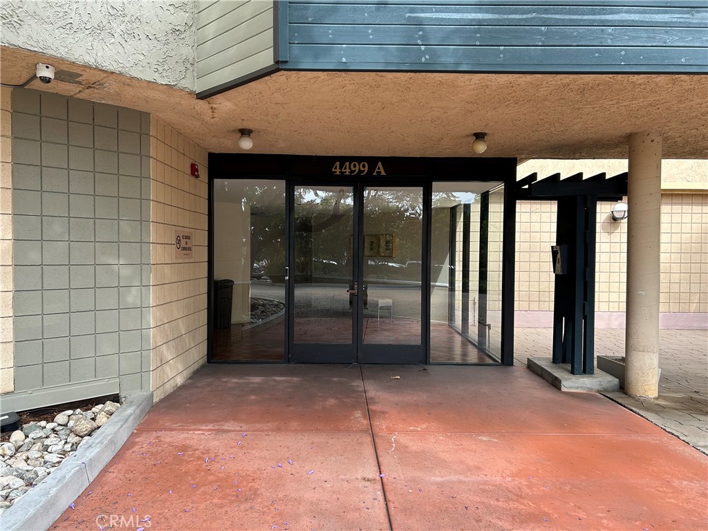 4499 Via Marisol 327