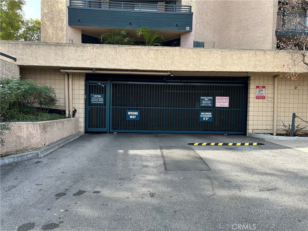 4499 Via Marisol 327