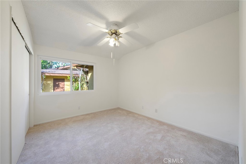 214 W Le Roy Avenue