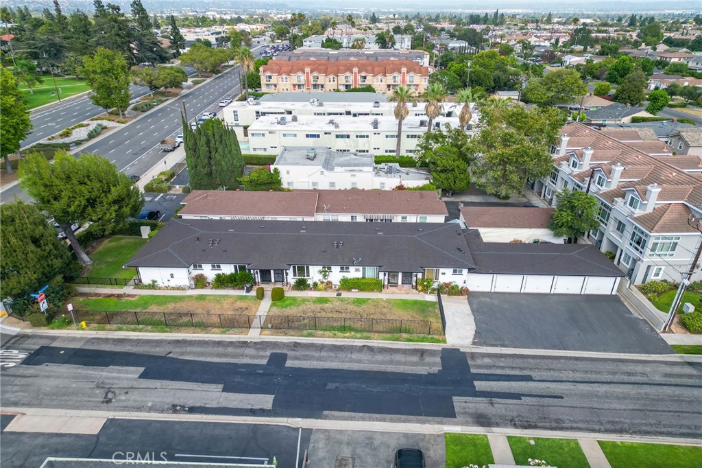 9050 Huntington Drive