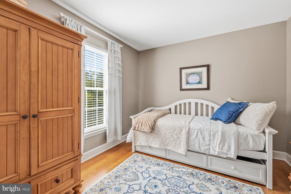 1204 LONGBOW ROAD
