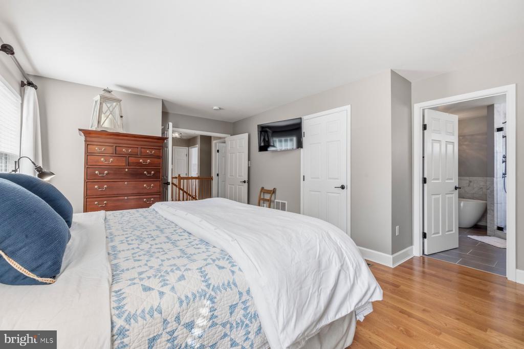 1204 LONGBOW ROAD