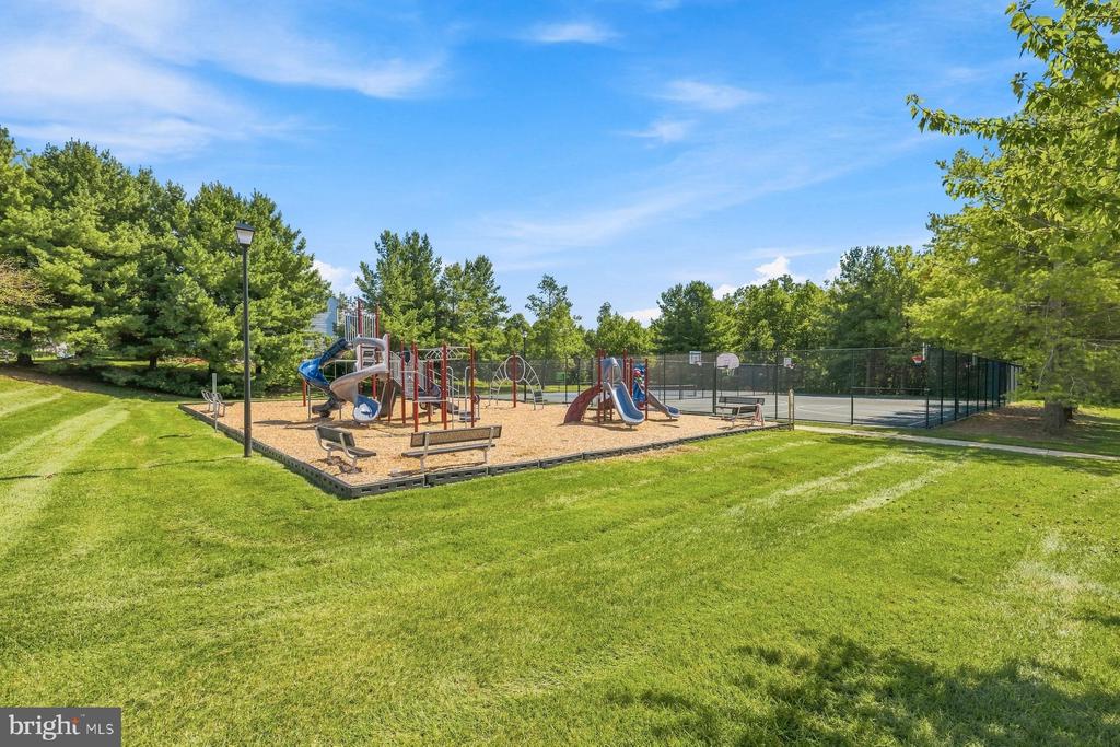 1204 LONGBOW ROAD