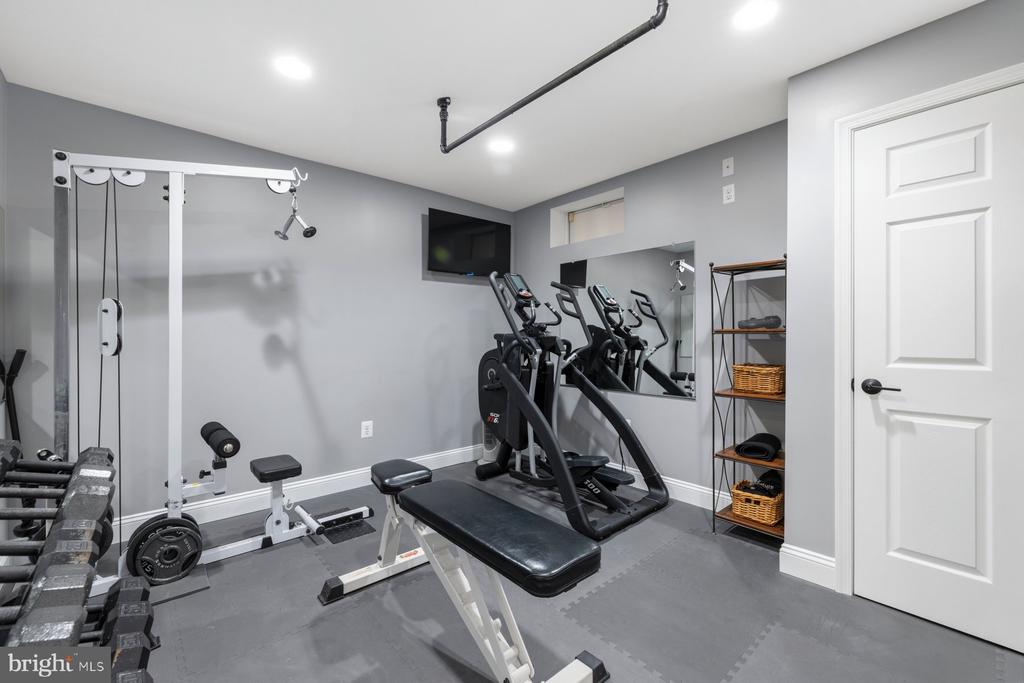 1204 LONGBOW ROAD