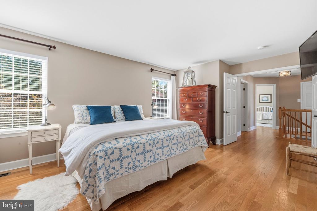 1204 LONGBOW ROAD