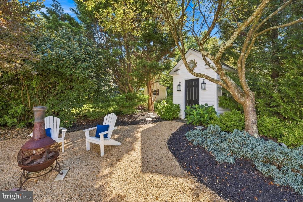 1204 LONGBOW ROAD