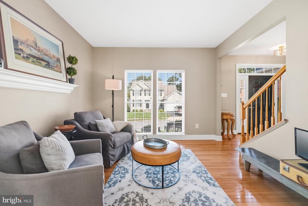 1204 LONGBOW ROAD