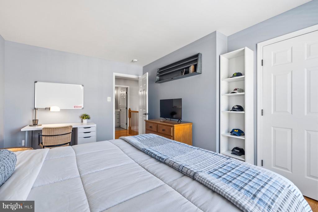 1204 LONGBOW ROAD
