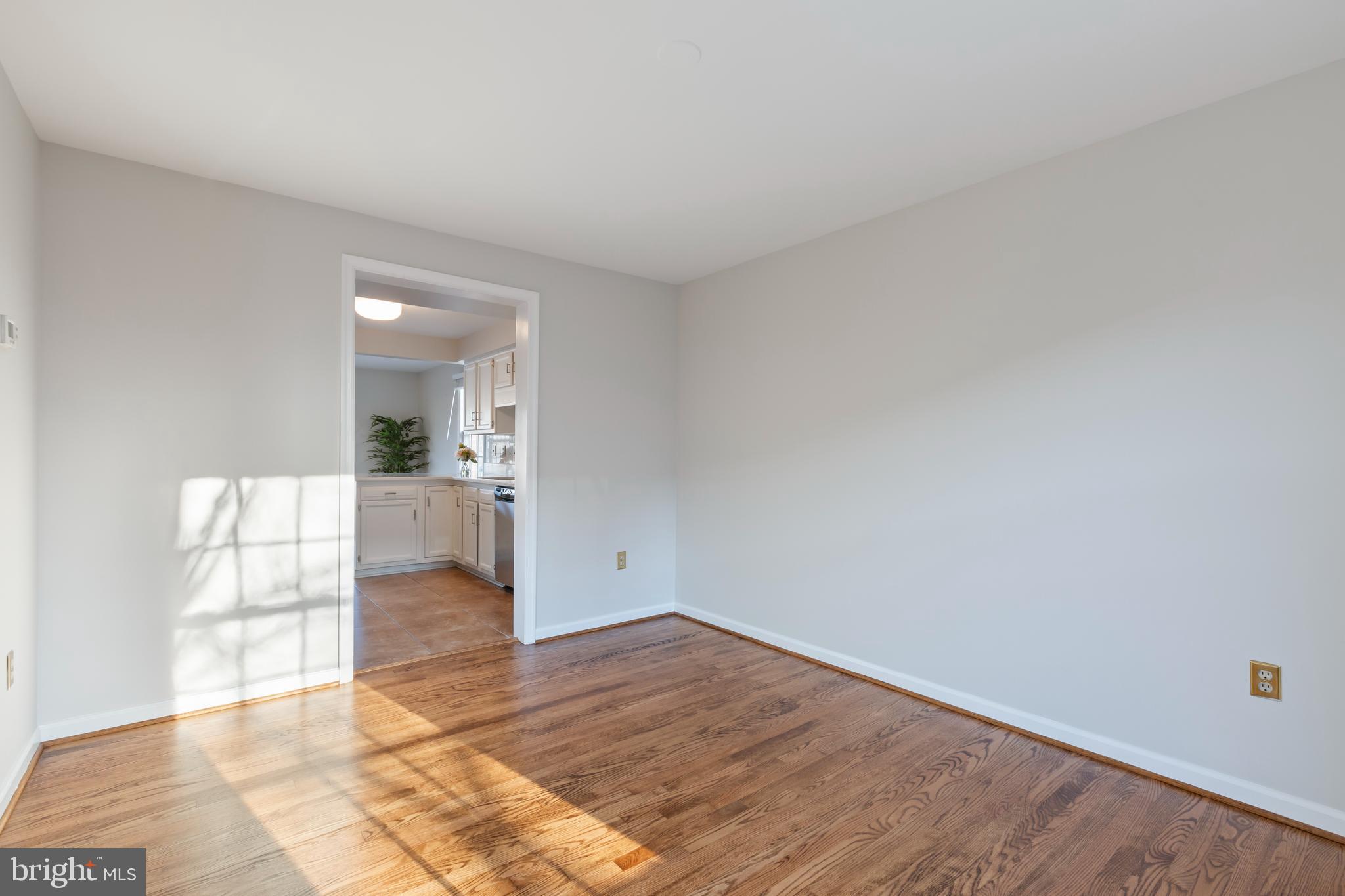 7984 WINDSAIL COURT