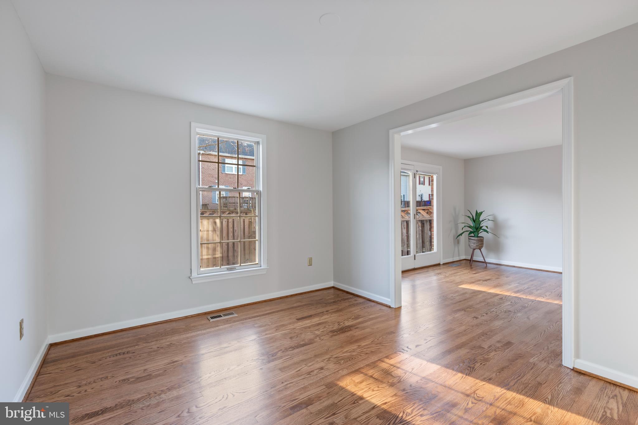 7984 WINDSAIL COURT