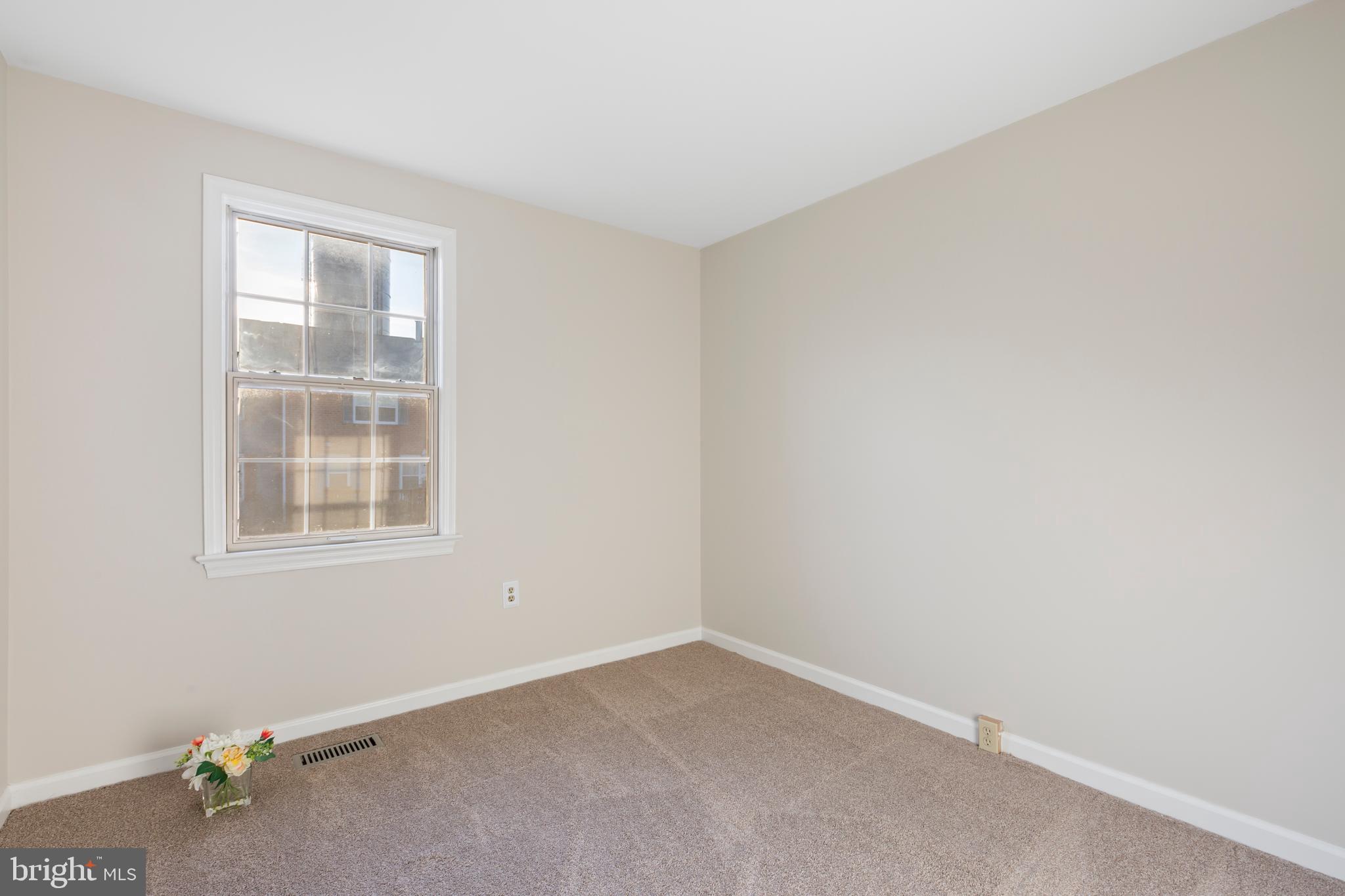 7984 WINDSAIL COURT
