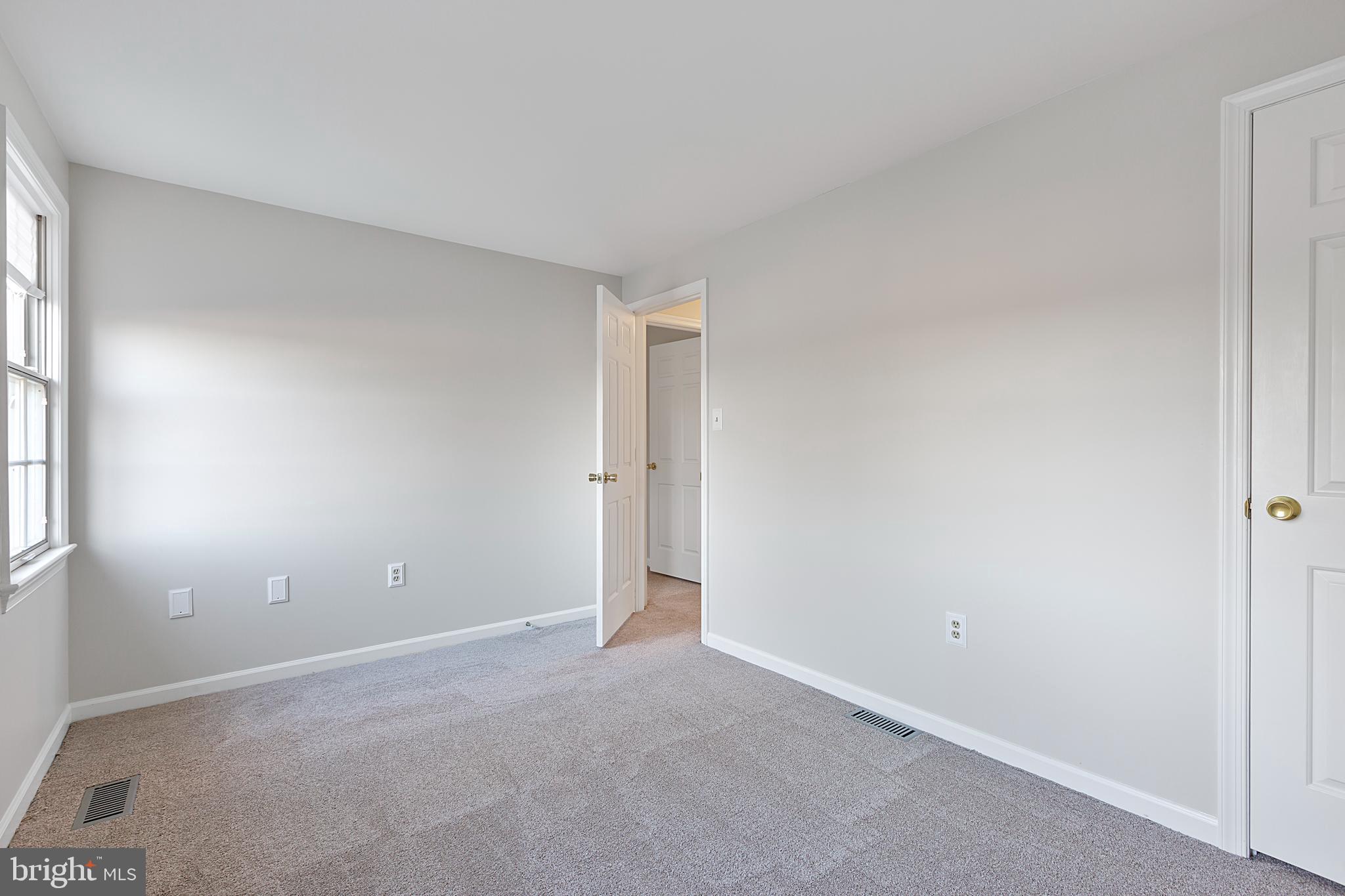 7984 WINDSAIL COURT