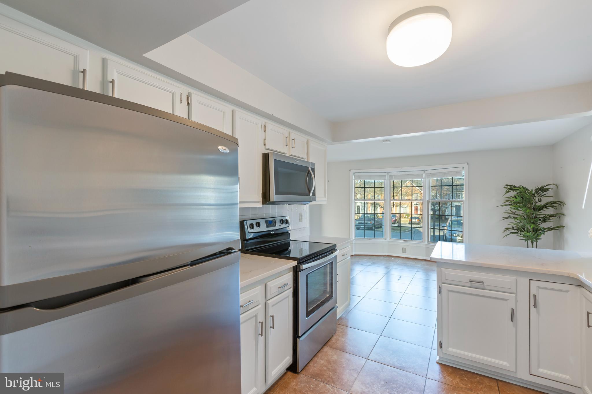 7984 WINDSAIL COURT