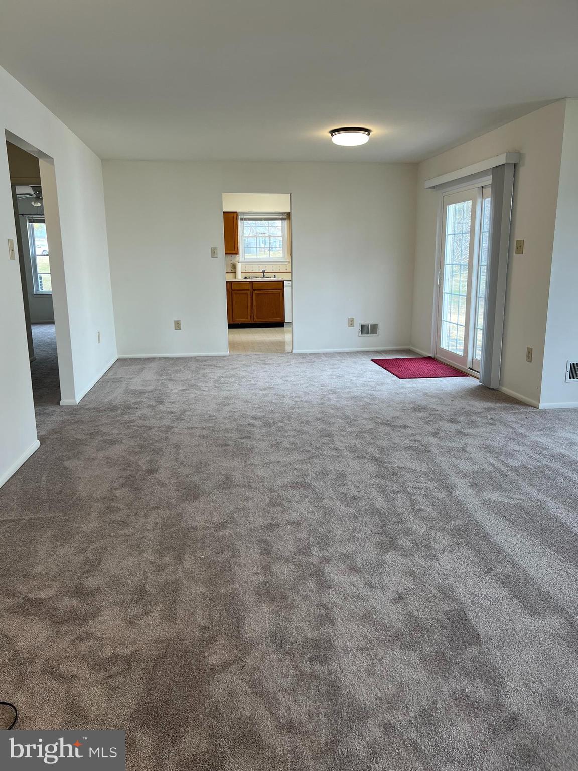 5639 CRABAPPLE DRIVE