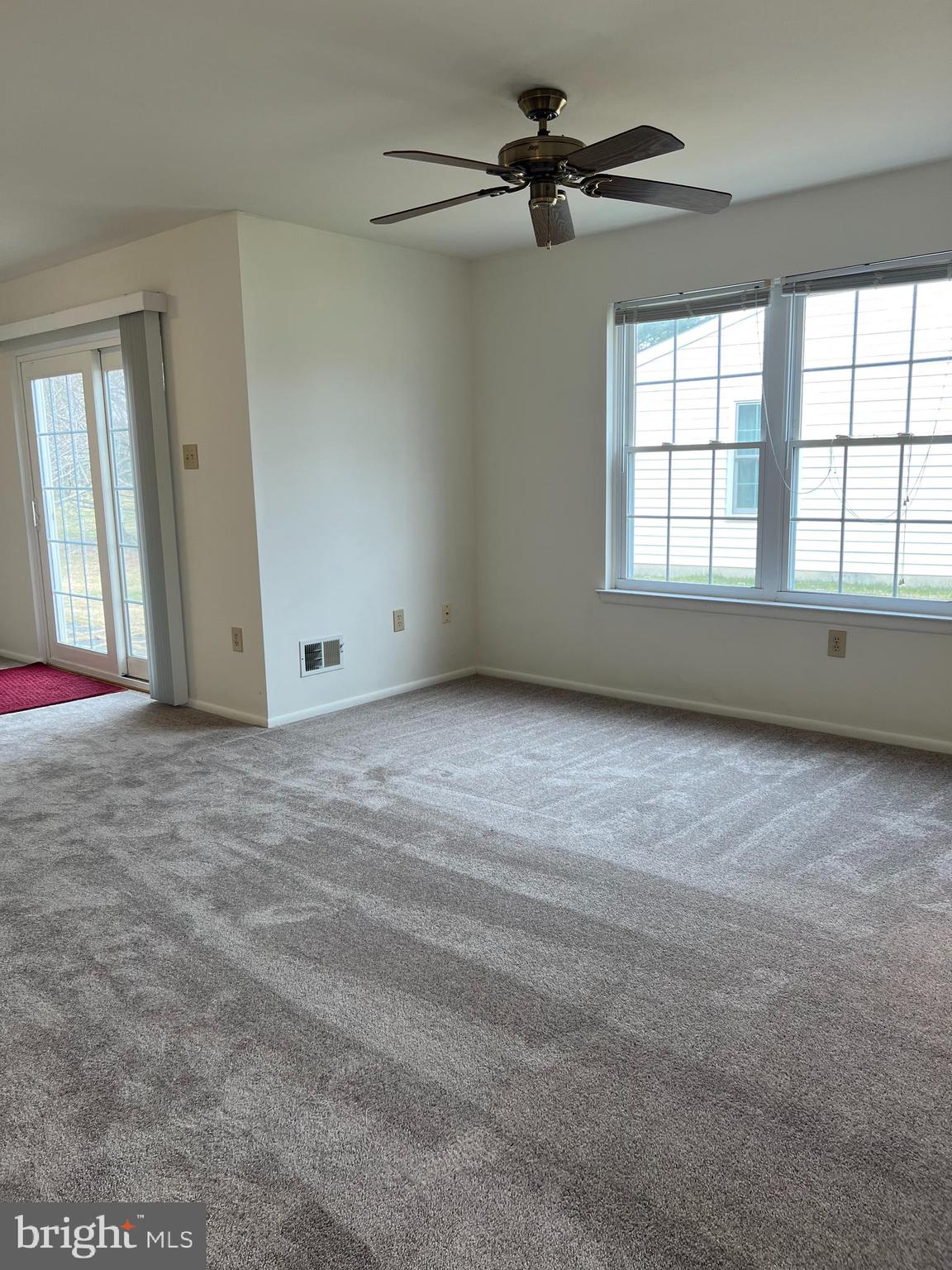 5639 CRABAPPLE DRIVE