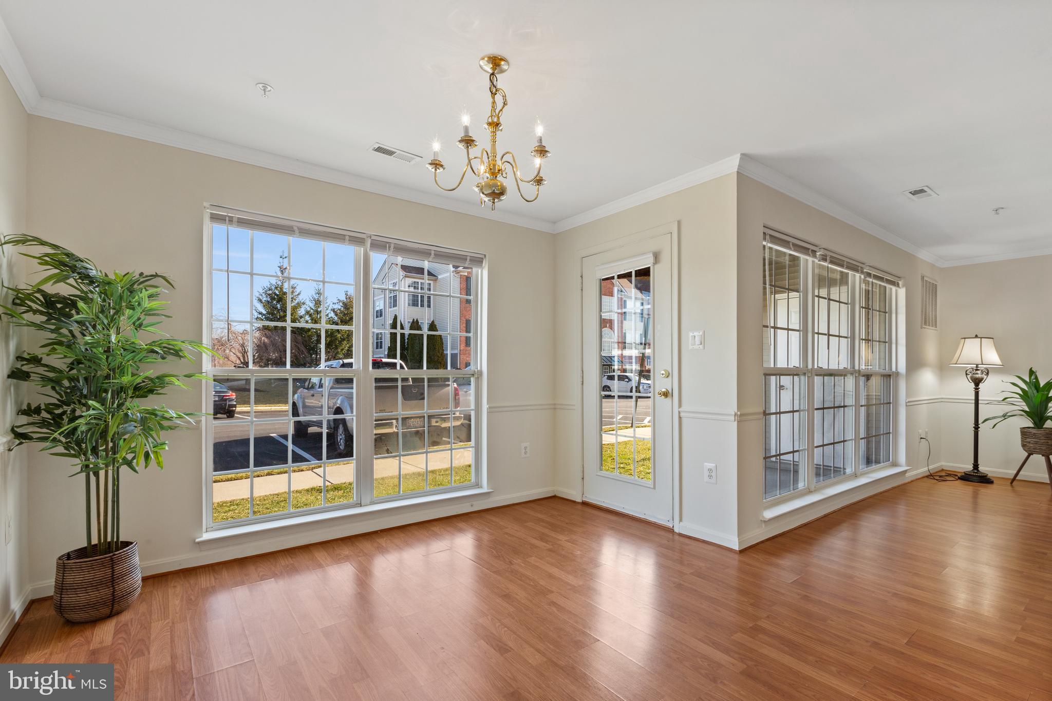 593 CAWLEY DRIVE 3 1D