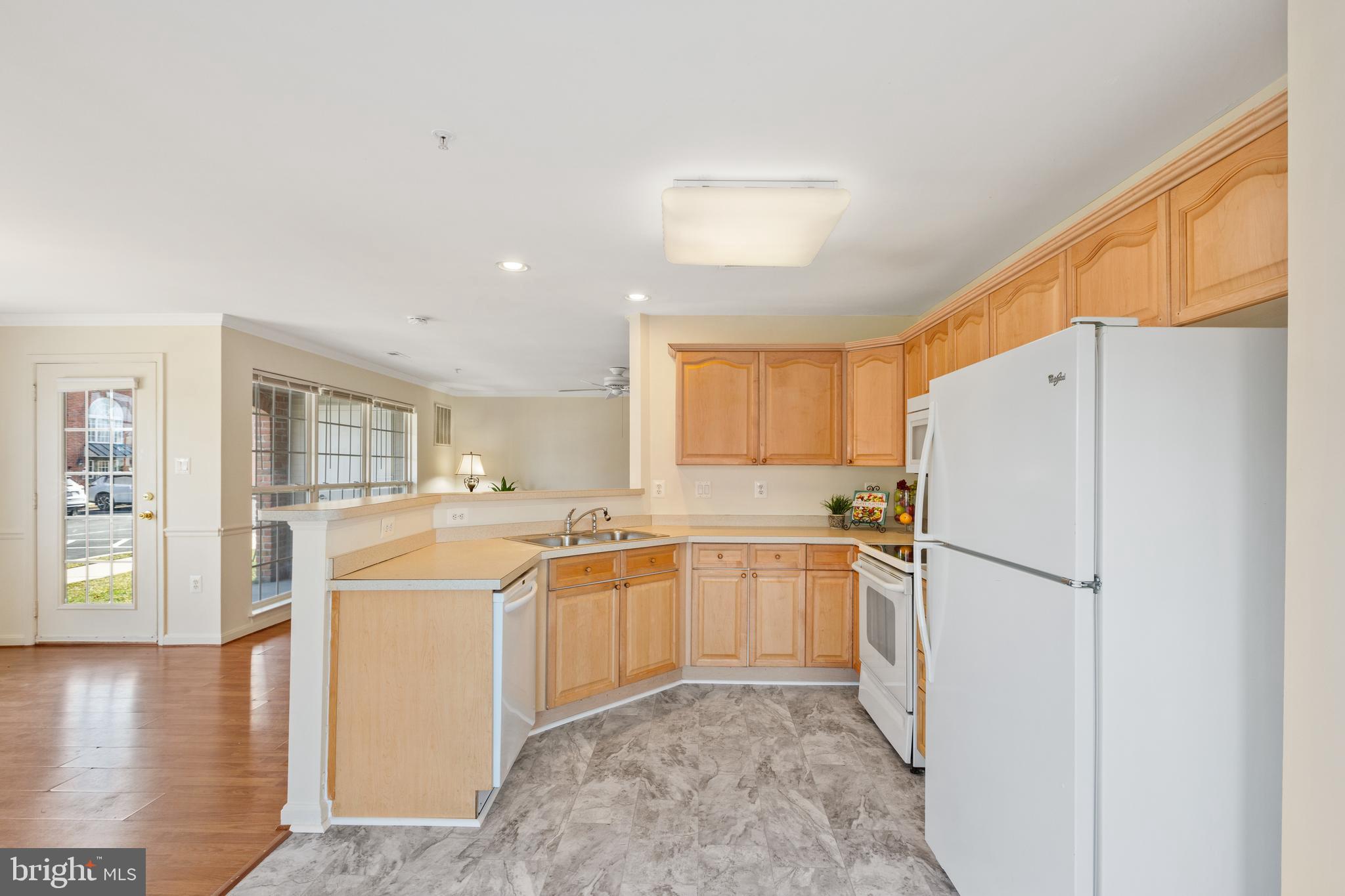 593 CAWLEY DRIVE 3 1D