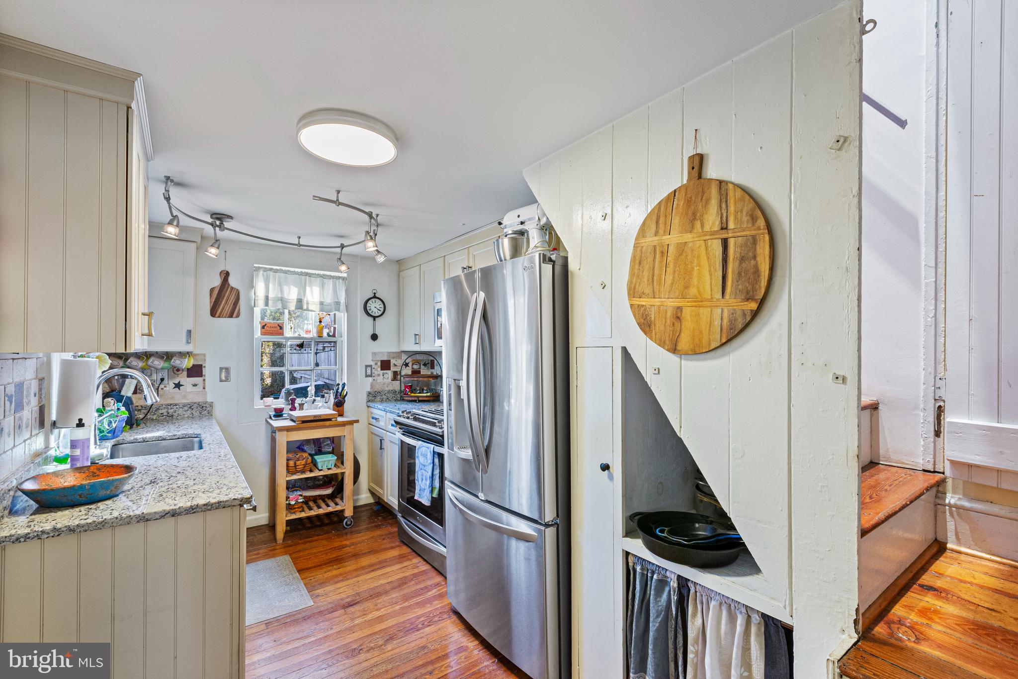 232 E 3RD STREET