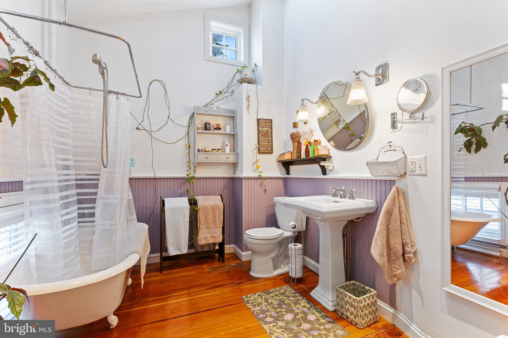 232 E 3RD STREET