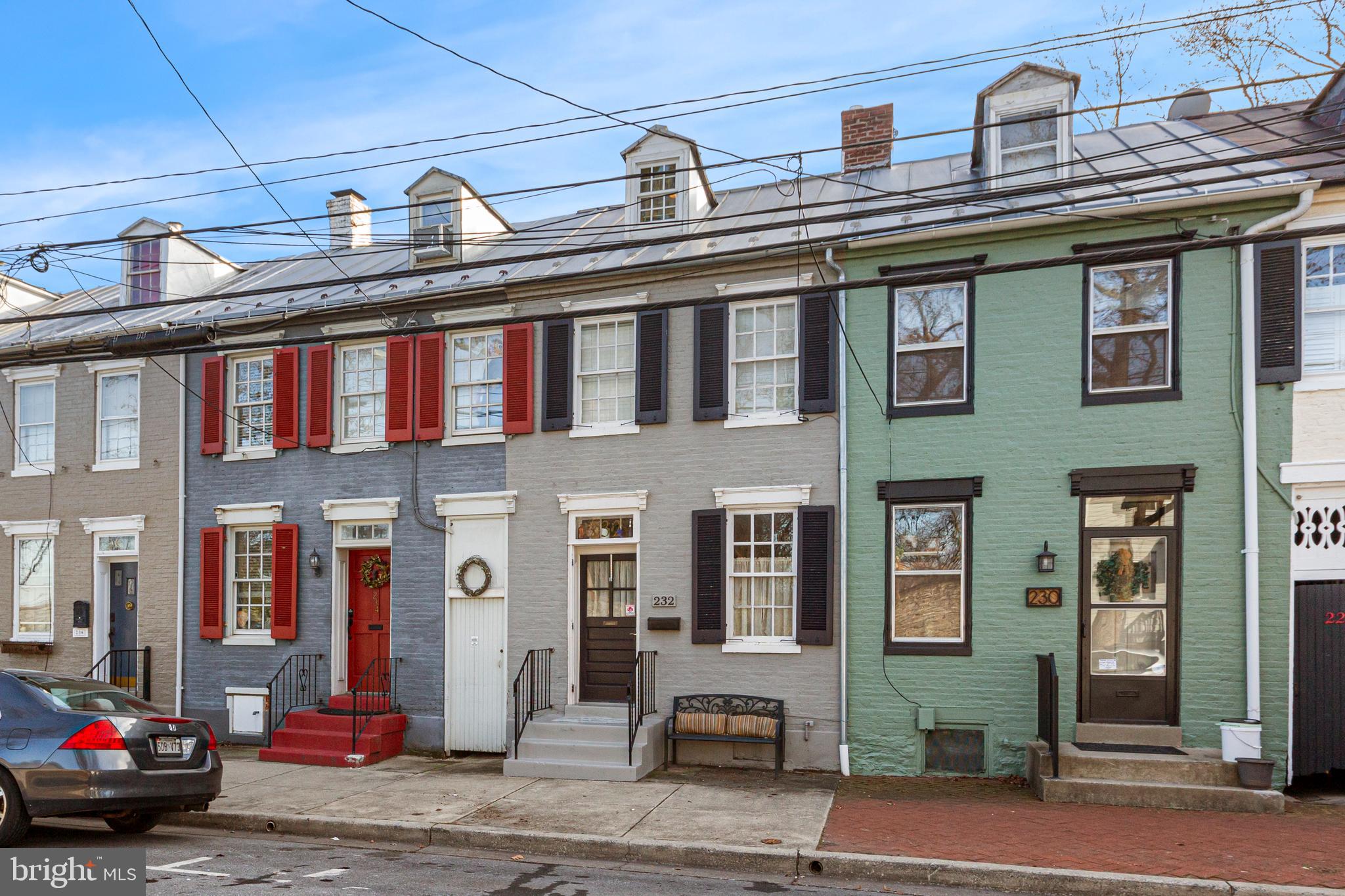 232 E 3RD STREET