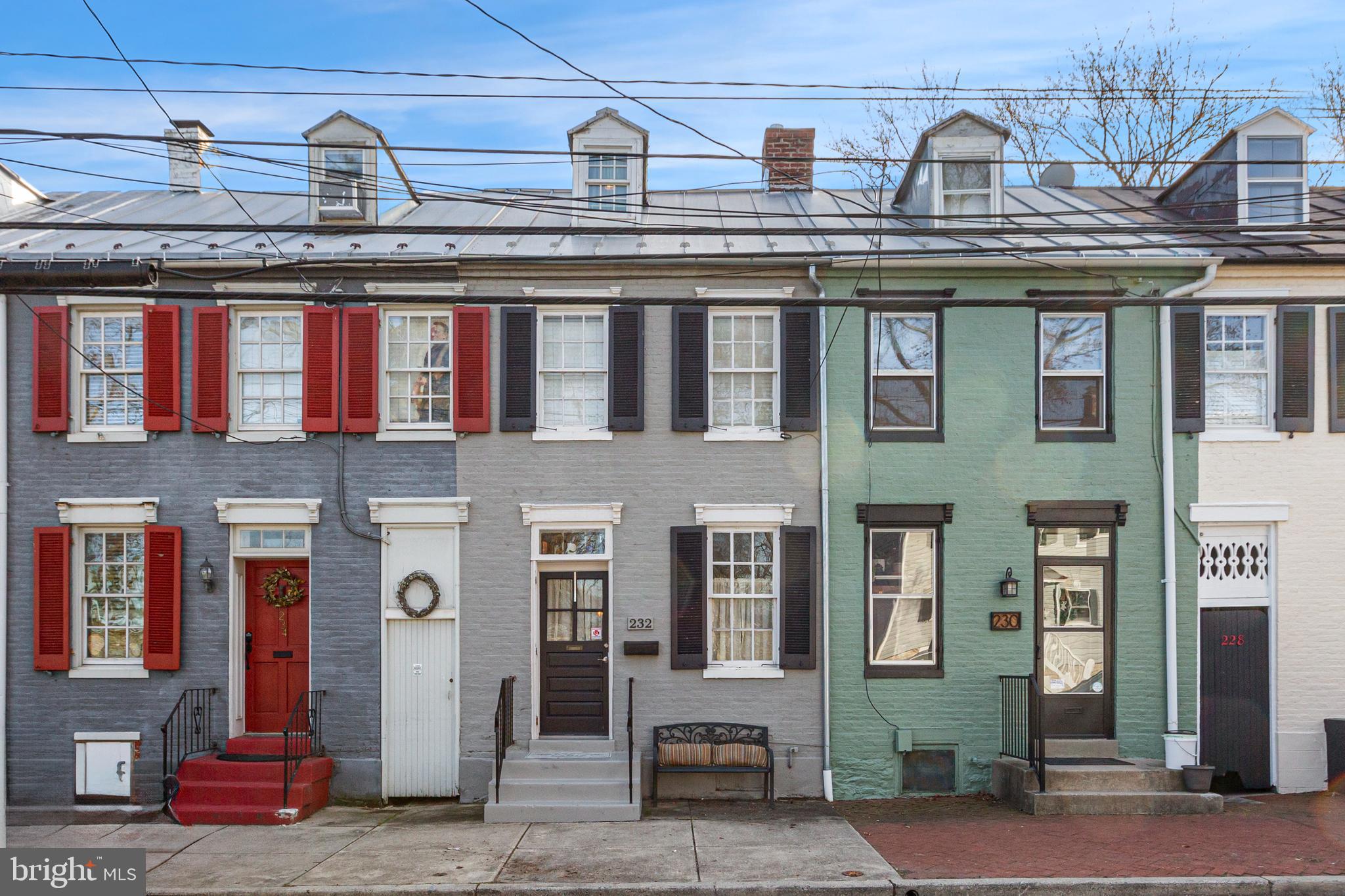 232 E 3RD STREET