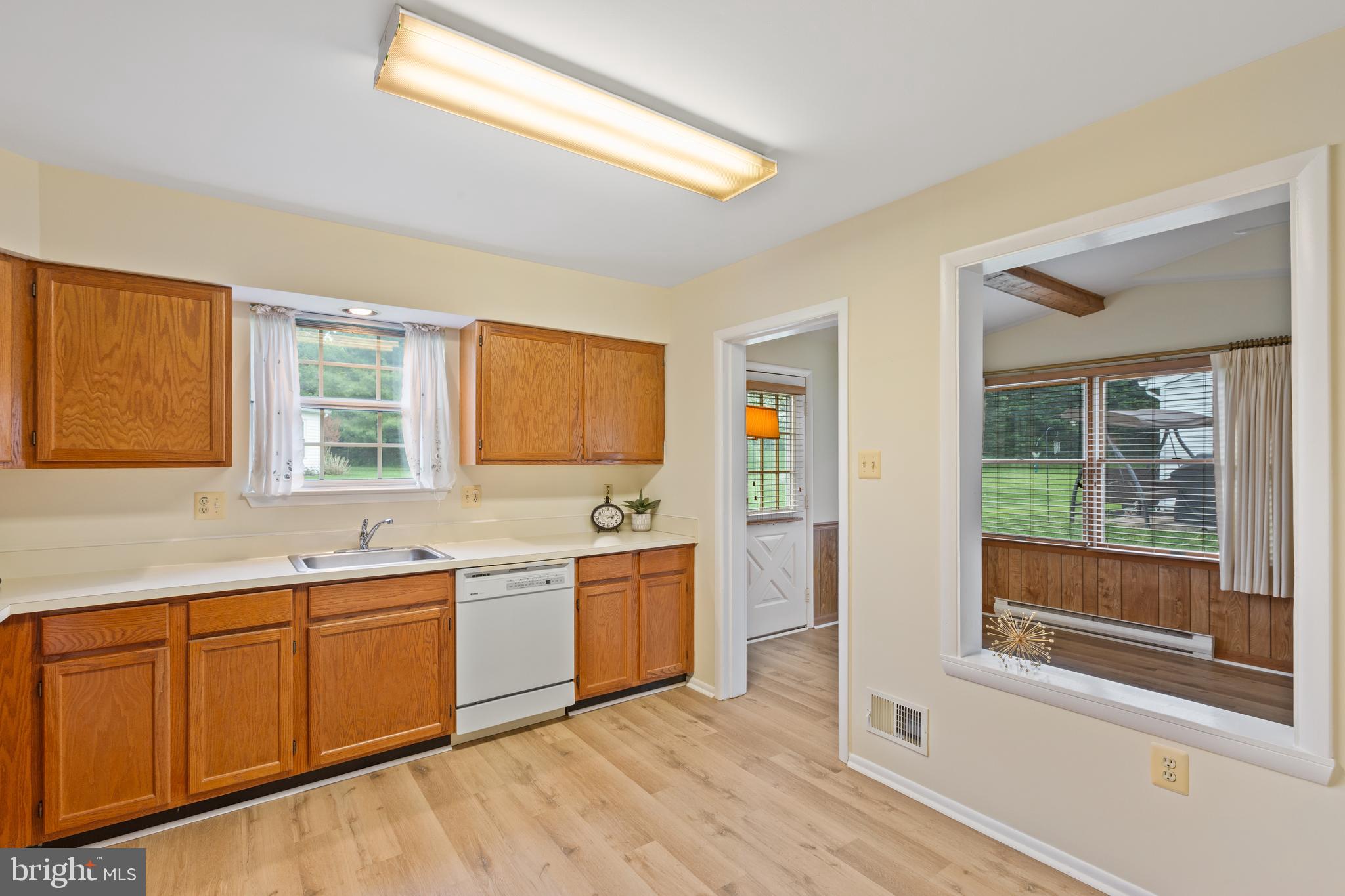 5677 BARBERRY COURT
