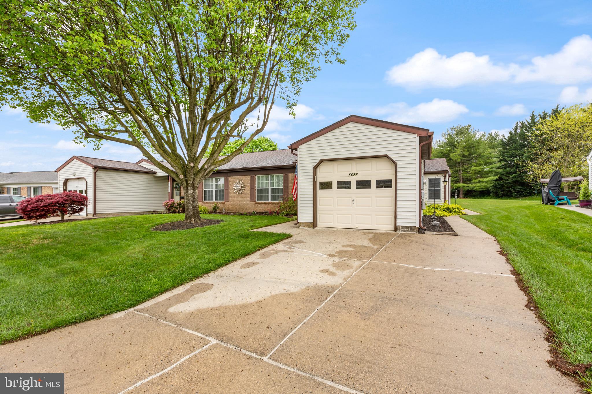 5677 BARBERRY COURT