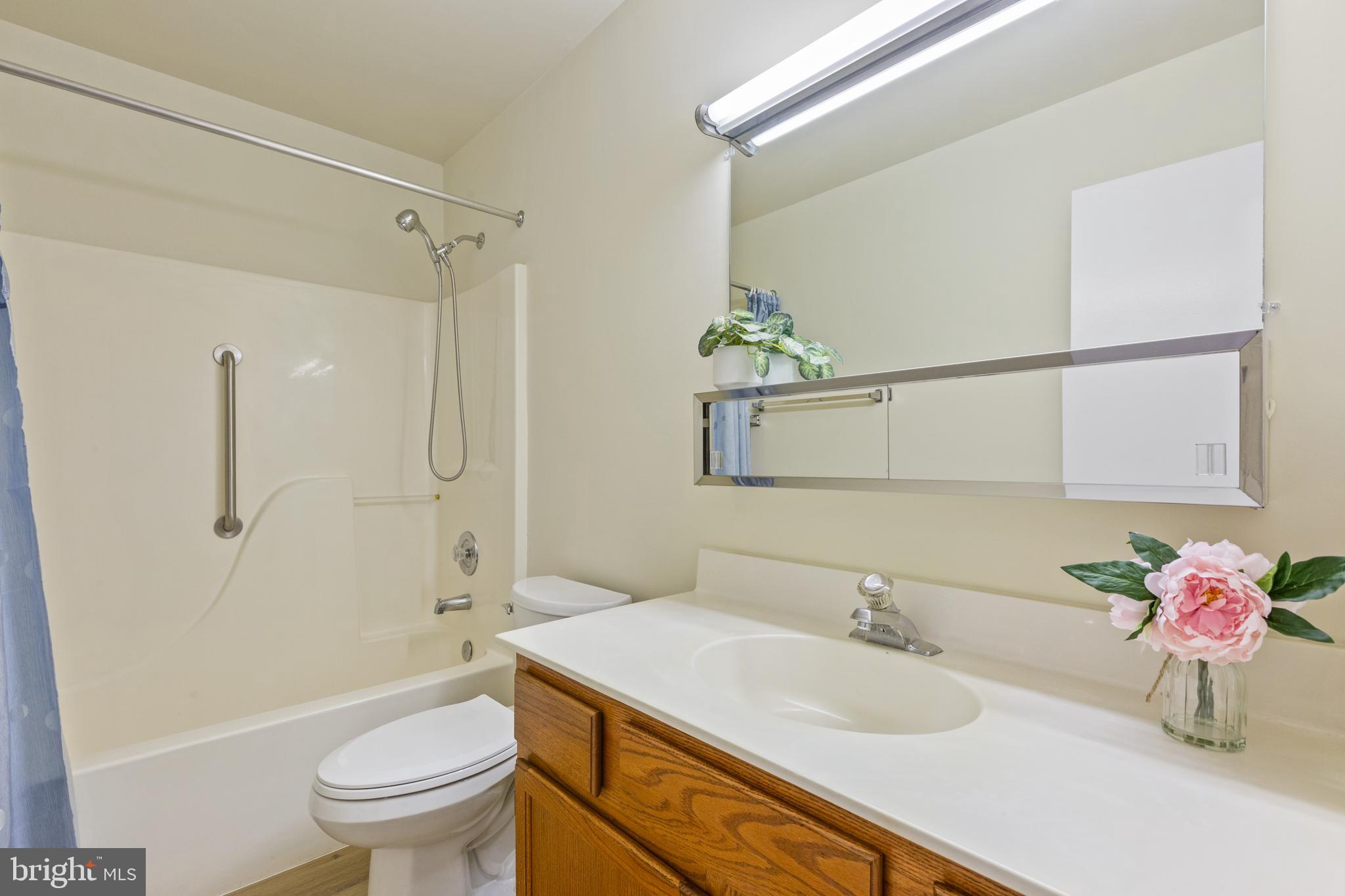 5677 BARBERRY COURT