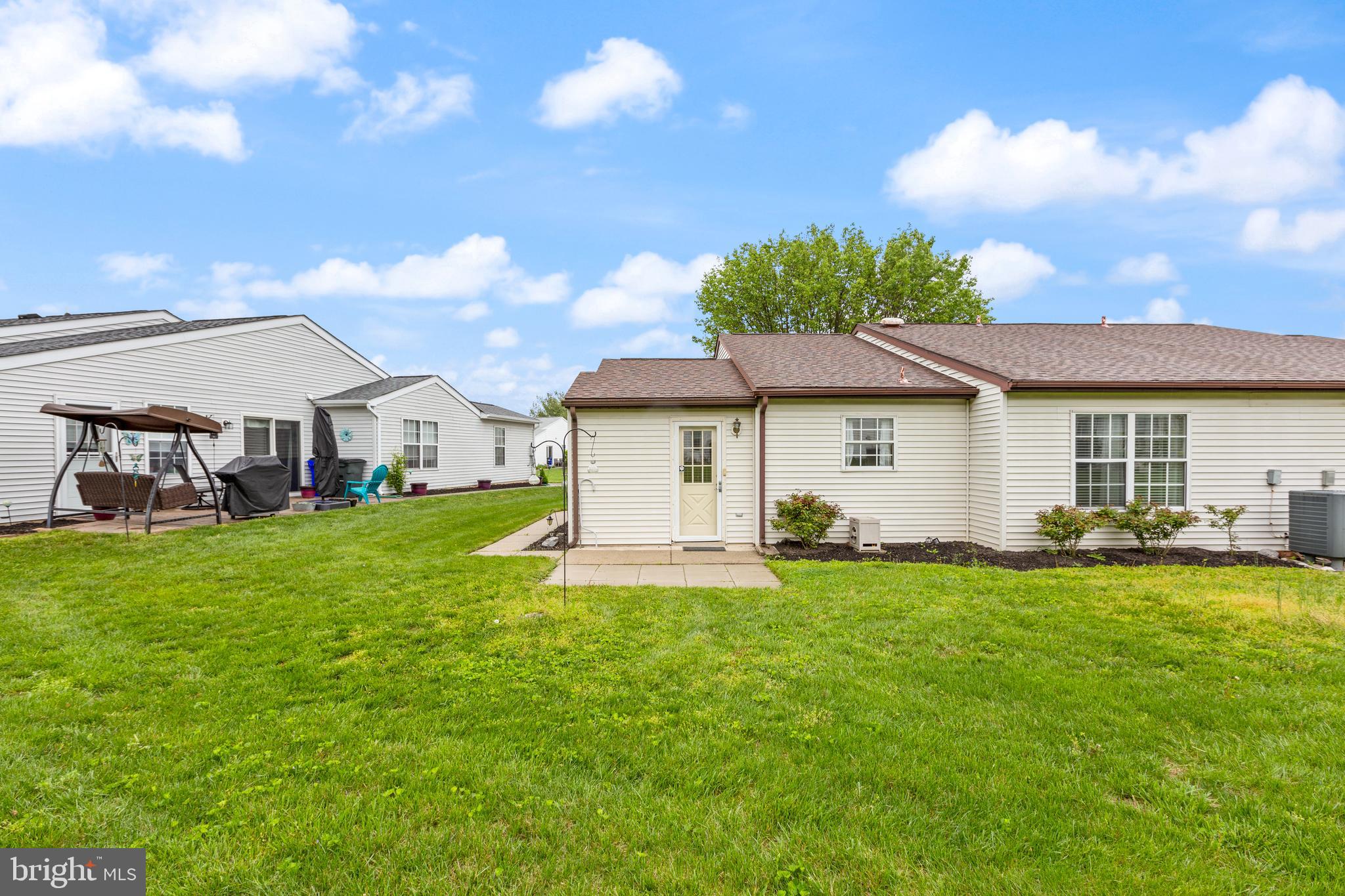 5677 BARBERRY COURT