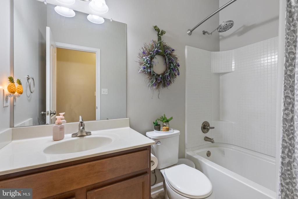 6391 BETTY LINTON LANE