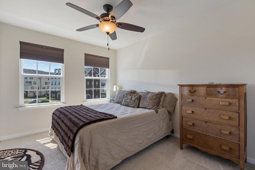 6391 BETTY LINTON LANE