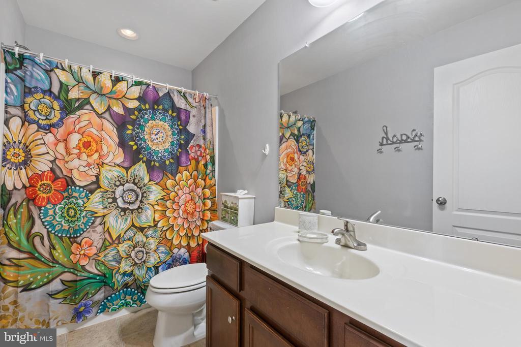 6391 BETTY LINTON LANE