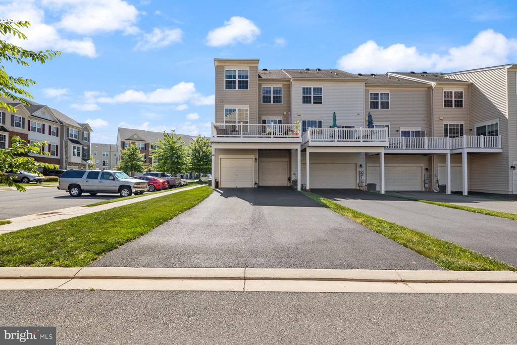 6391 BETTY LINTON LANE