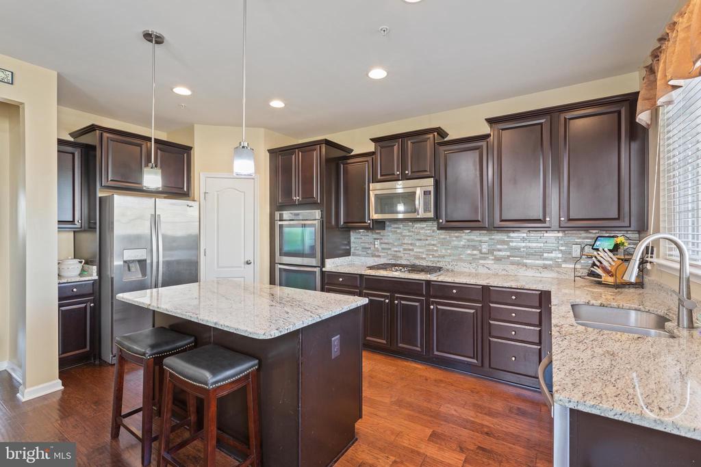 6391 BETTY LINTON LANE