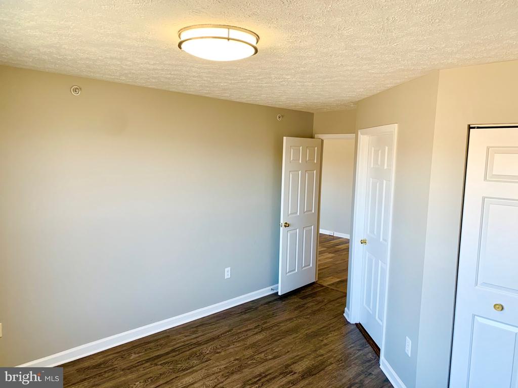 901 BLUE LEAF COURT 3C