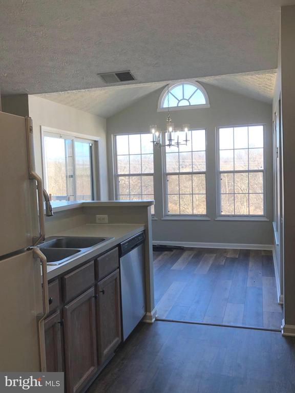 901 BLUE LEAF COURT 3C