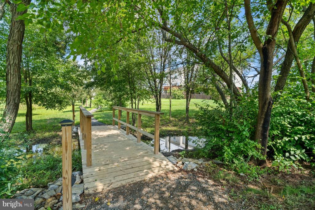 7139 OBERLIN CIRCLE
