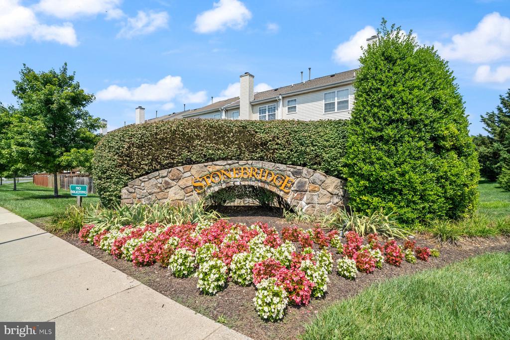 7139 OBERLIN CIRCLE
