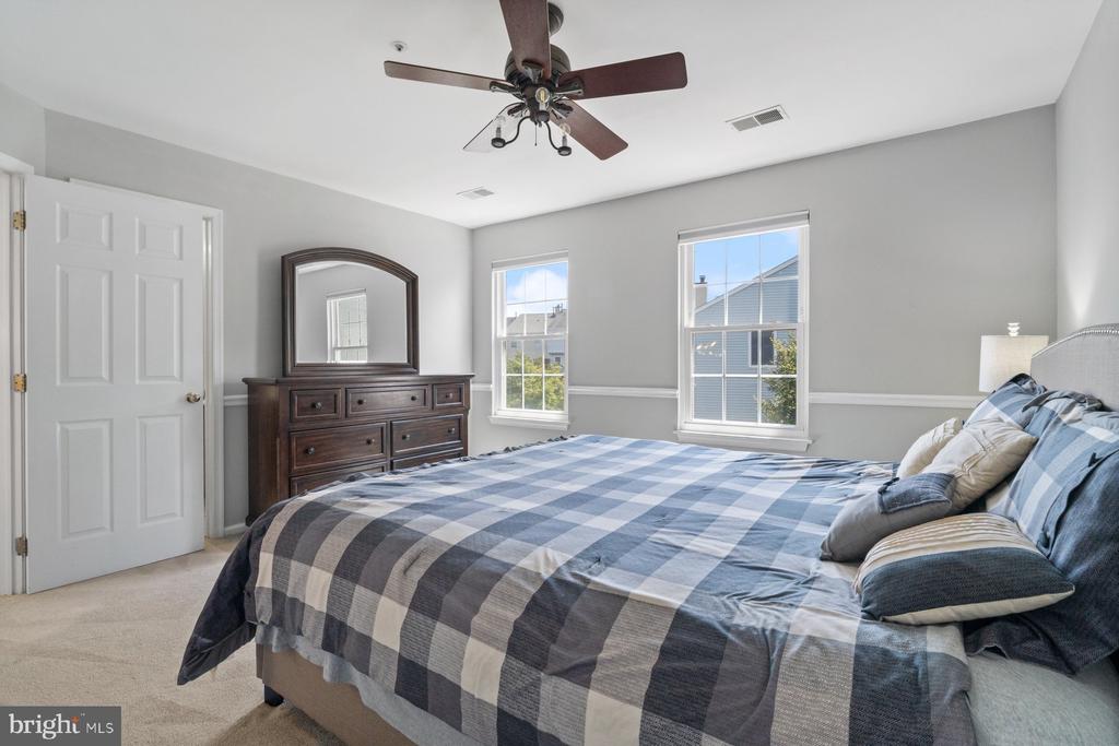 7139 OBERLIN CIRCLE