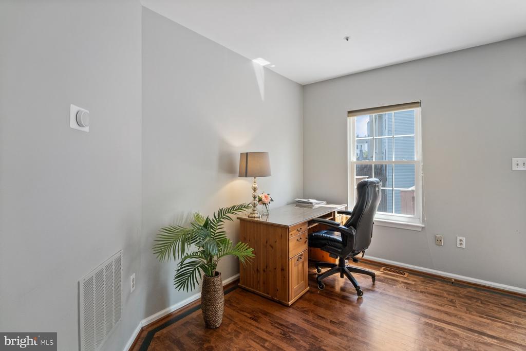 7139 OBERLIN CIRCLE