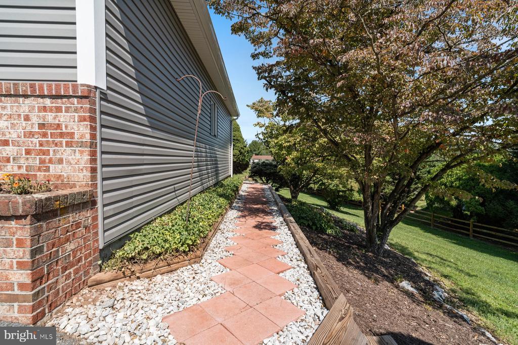 11986 ARLINGTON MILL ROAD