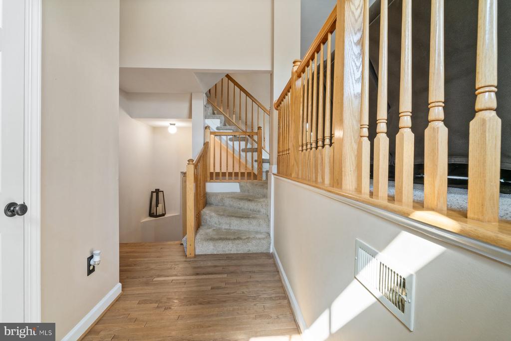 5220 BAMBURG COURT