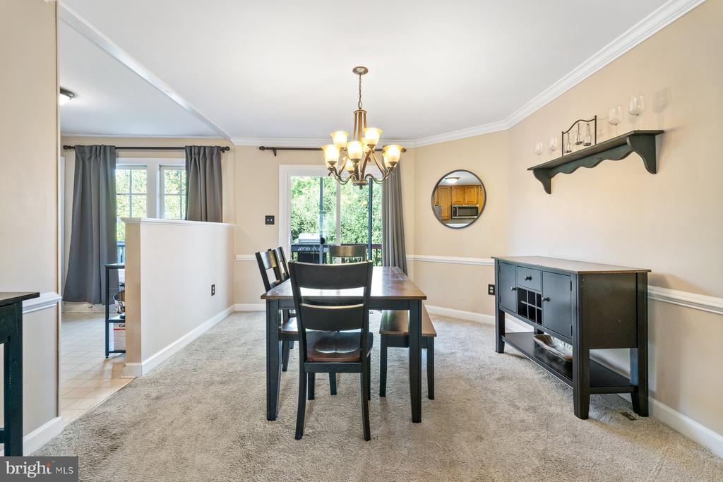 5220 BAMBURG COURT