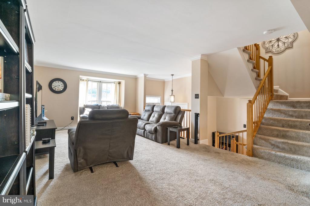 5220 BAMBURG COURT
