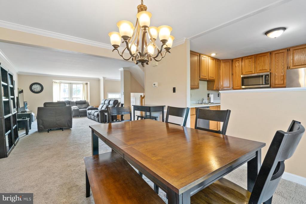 5220 BAMBURG COURT