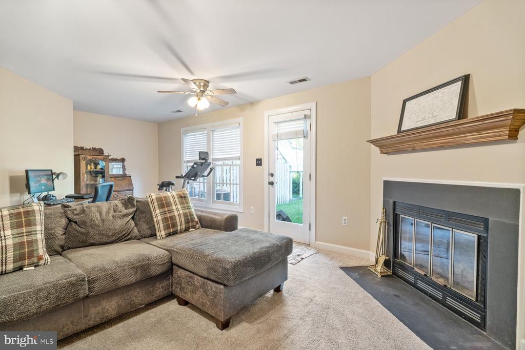 5220 BAMBURG COURT